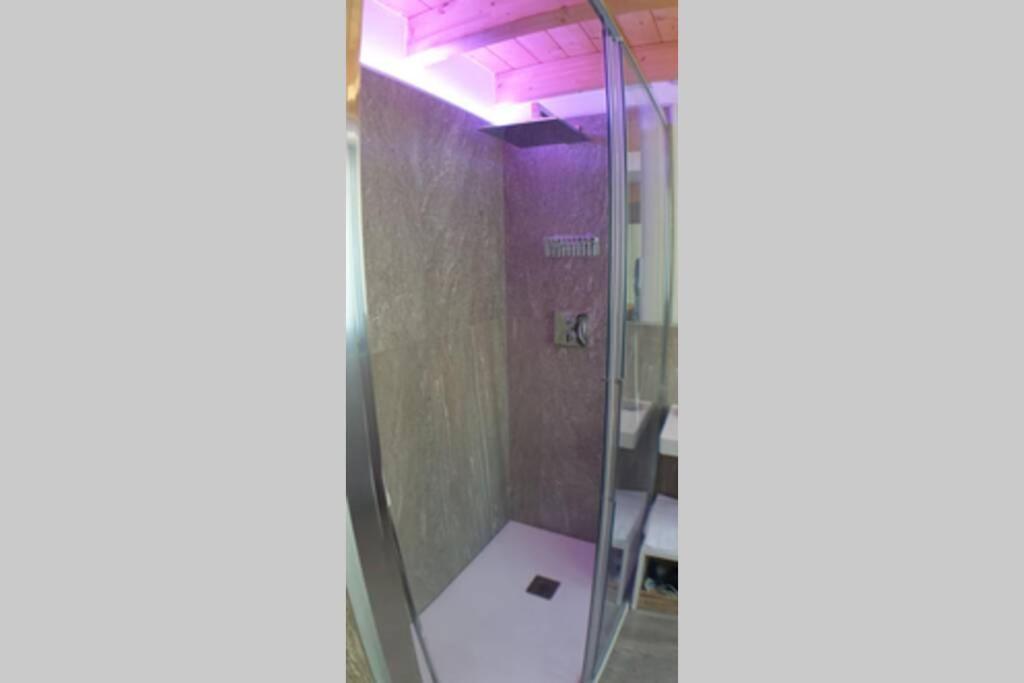 La Finestra Sul Fiume-Graziosa Mansarda.Cir 014O74 Apartment Val Masino ภายนอก รูปภาพ