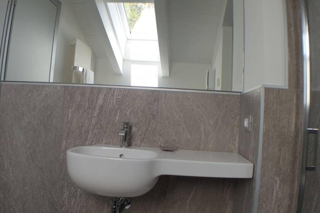 La Finestra Sul Fiume-Graziosa Mansarda.Cir 014O74 Apartment Val Masino ภายนอก รูปภาพ